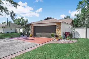 812 Sandalwood Dr, Plant City, FL 33563 - Photo 32