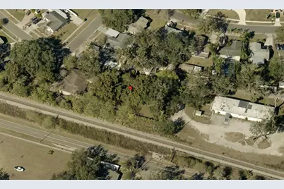 122 W Clay Avenue, Brandon, FL 33510 - Photo 1