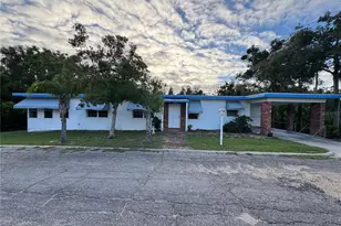 636 N Crooked Lake Dr, Babson Park, FL 33827 - Photo 4