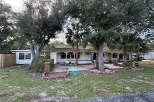 630 N Crooked Lake Dr, Babson Park, FL 33827 - Photo 2