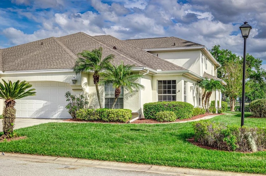 2758 Prestwick Dr, Lakeland, FL 33803