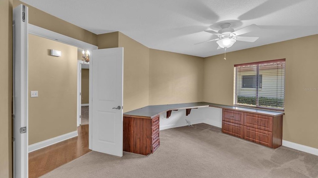 1007 Rolling Woods Ln, Lakeland FL 33813-1253 exterior