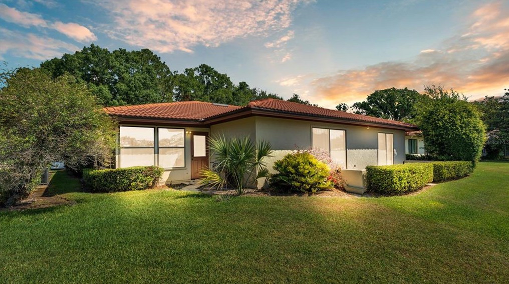 1007 Rolling Woods Ln, Lakeland, FL 33813-1252