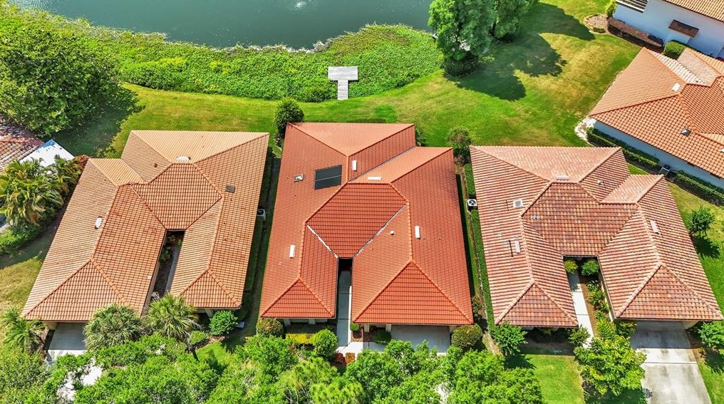 1007 Rolling Woods Ln, Lakeland FL 33813-1253 exterior