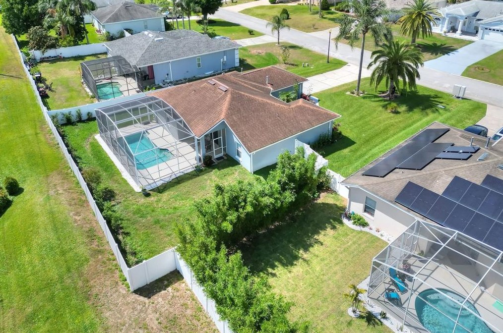 207 Westwind Dr, Davenport FL  33896-6611 exterior