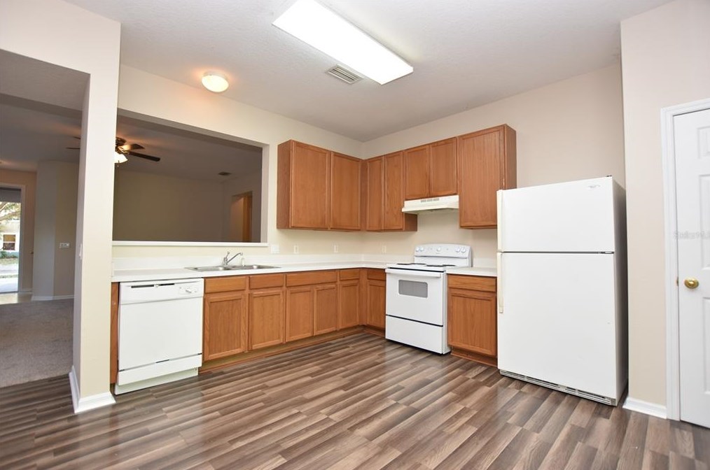2420 Brownwood Dr, Mulberry, FL 33860
