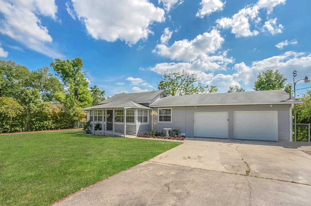 218 Lee Ave Ne, Winter Haven, FL 33881