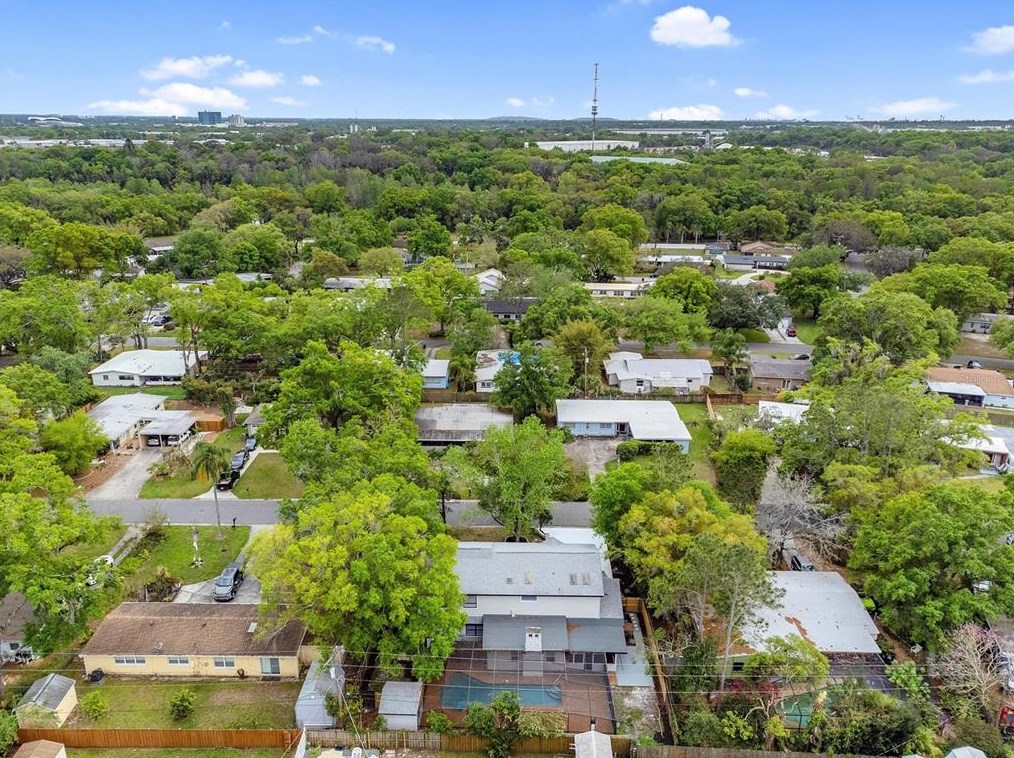 508 Broxburn Ave, Tampa FL 33617-7824 exterior