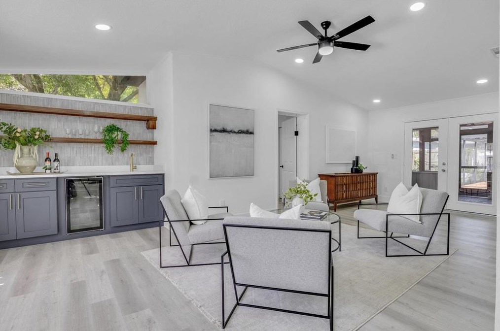 508 Broxburn Ave, Tampa FL 33617-7824 exterior