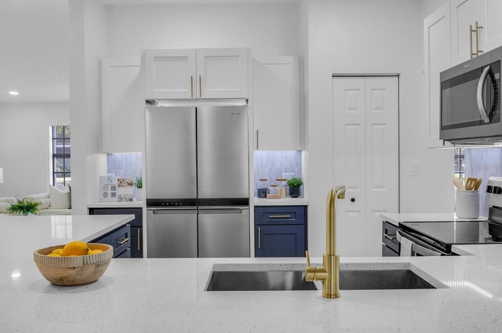 508 Broxburn Ave, Tampa FL 33617-7824 exterior