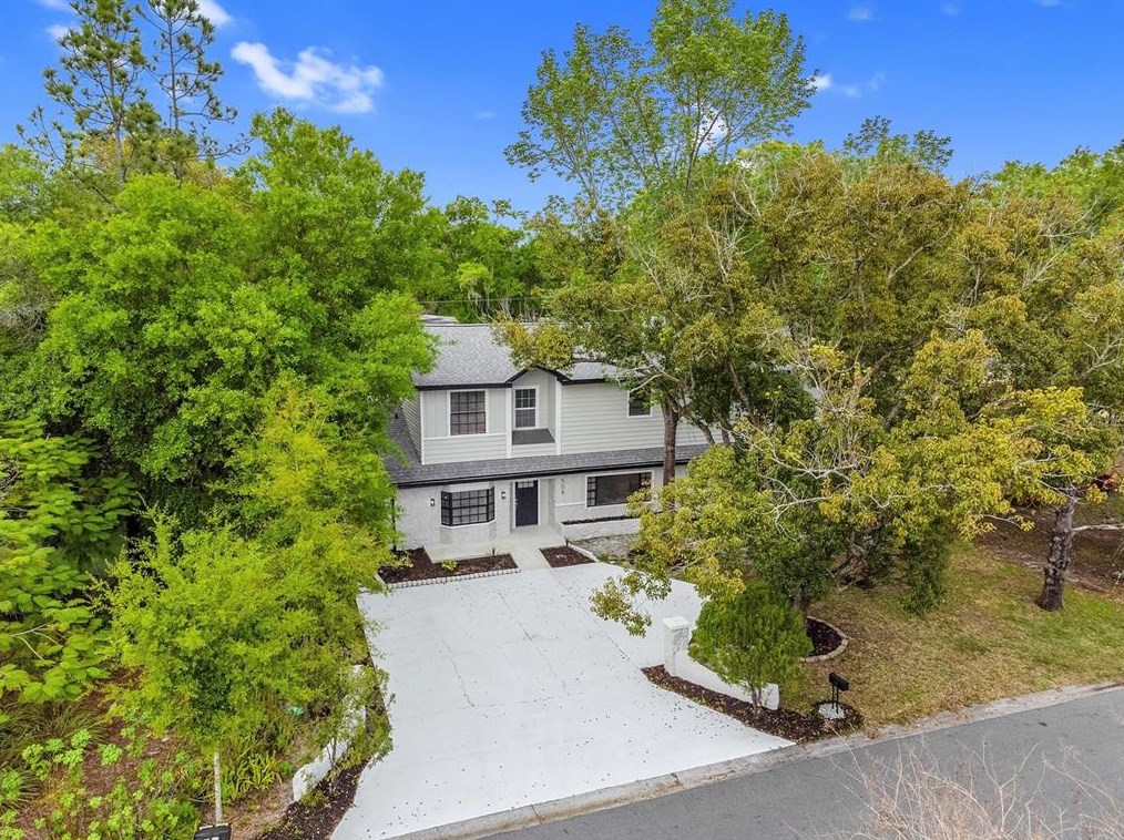 508 Broxburn Ave, Tampa FL 33617-7824 exterior