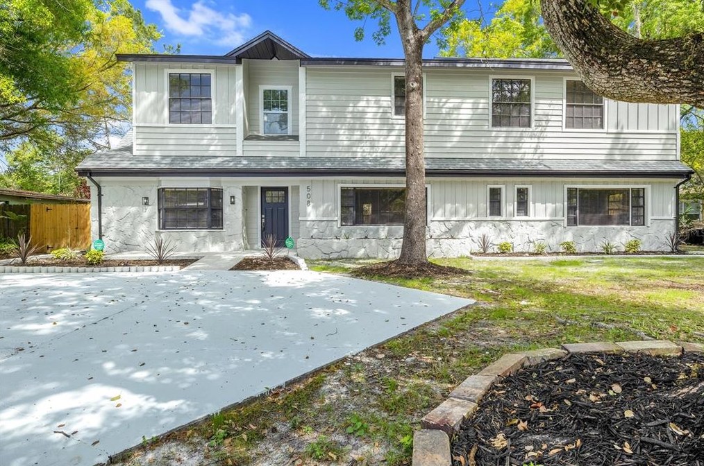 508 Broxburn Ave, Tampa FL 33617-7824 exterior