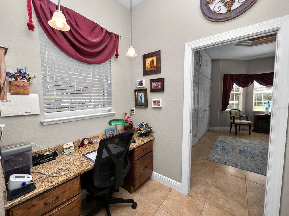 345 Motorcoach Dr, Polk City FL  33868-5132 exterior