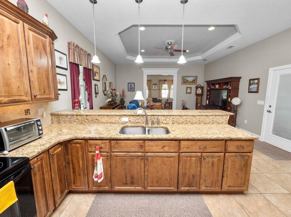 345 Motorcoach Dr, Polk City FL  33868-5132 exterior