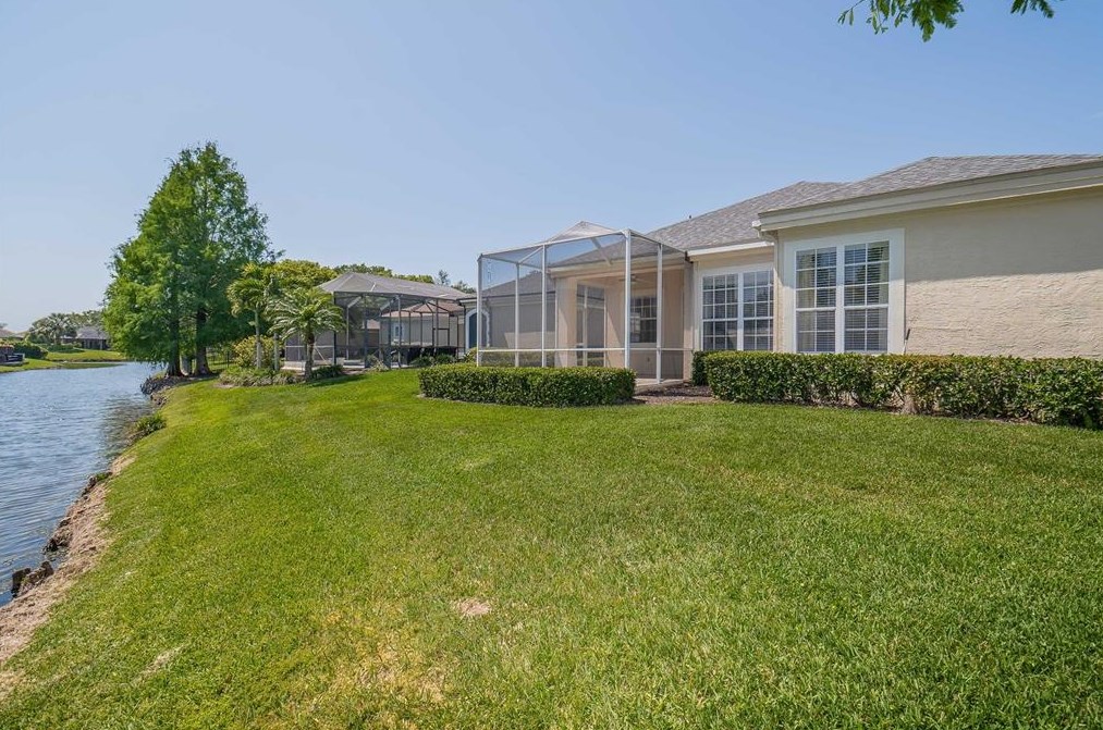 2928 Shoal Creek Village Dr, Lakeland FL  33803-5402 exterior