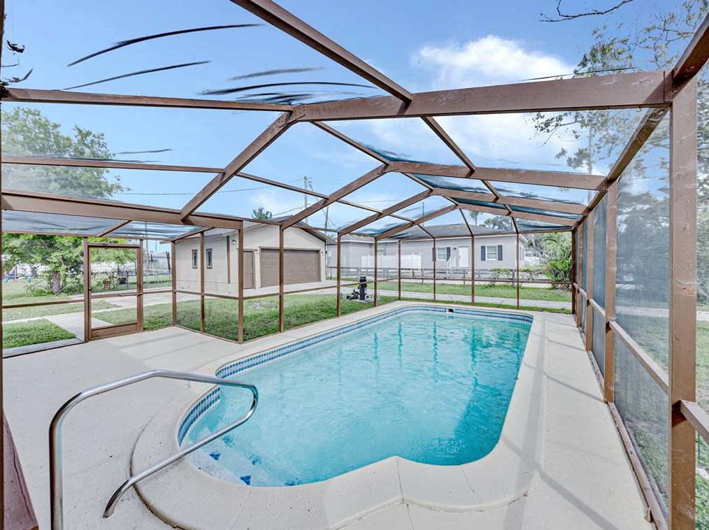 116 Arborvitae Ln, Polk City FL  33868-9570 exterior