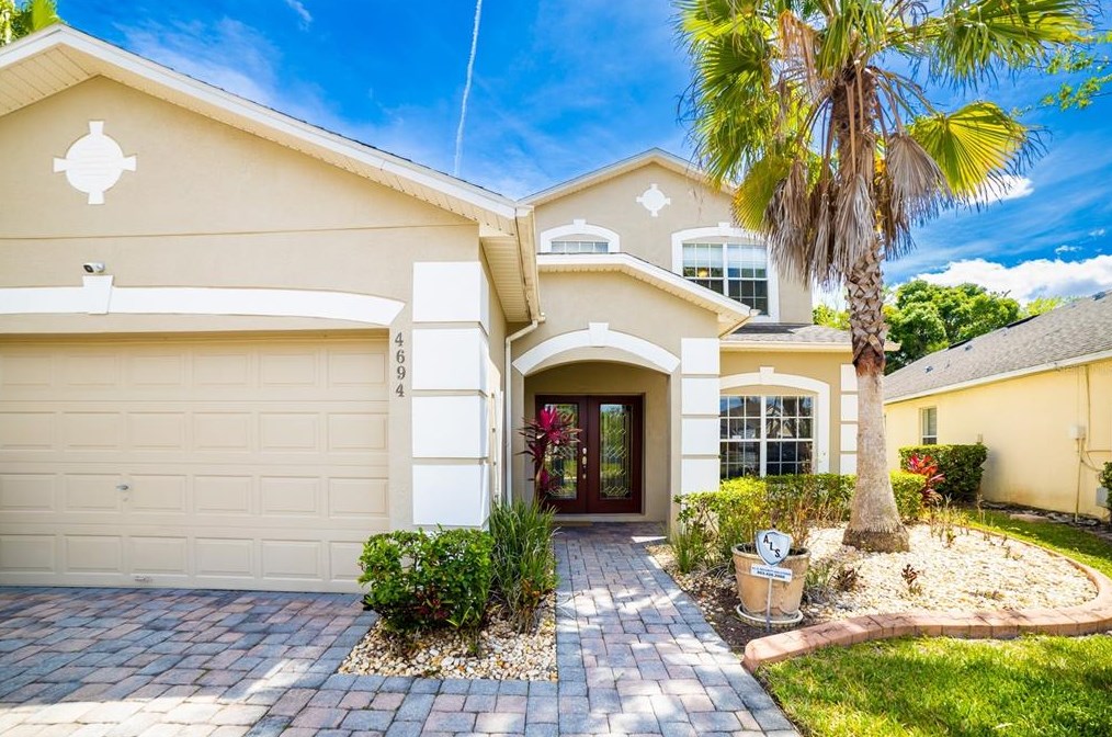4694 Cumbrian Lakes Dr, Kissimmee, FL 34746
