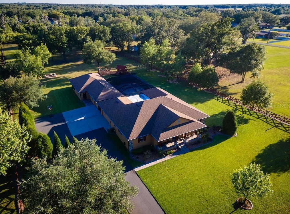 4829 Seth Ln, Plant City, FL 33565-0068
