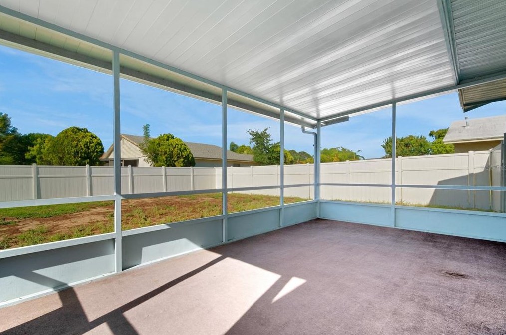 480 Daisy Way, Winter Haven FL  33884-2612 exterior