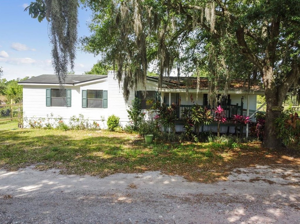 601 Honeyfarm Ln, Auburndale FL  33823-8306 exterior