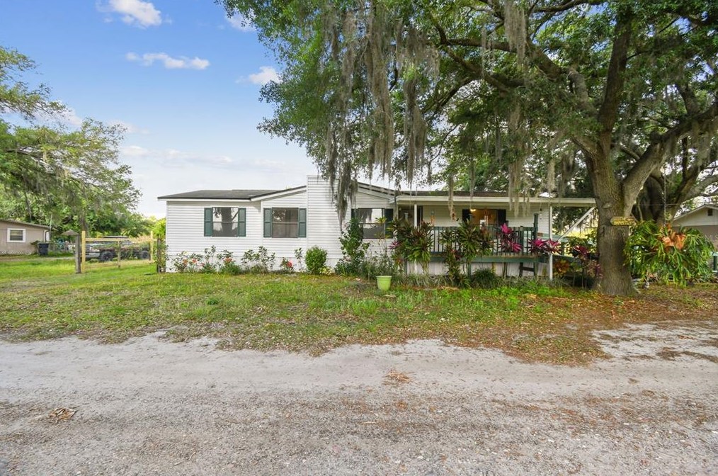 601 Honeyfarm Ln, Auburndale FL  33823-8306 exterior