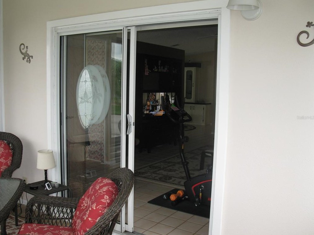 203 York Cottage Dr, Grenelefe FL 33844-6211 exterior