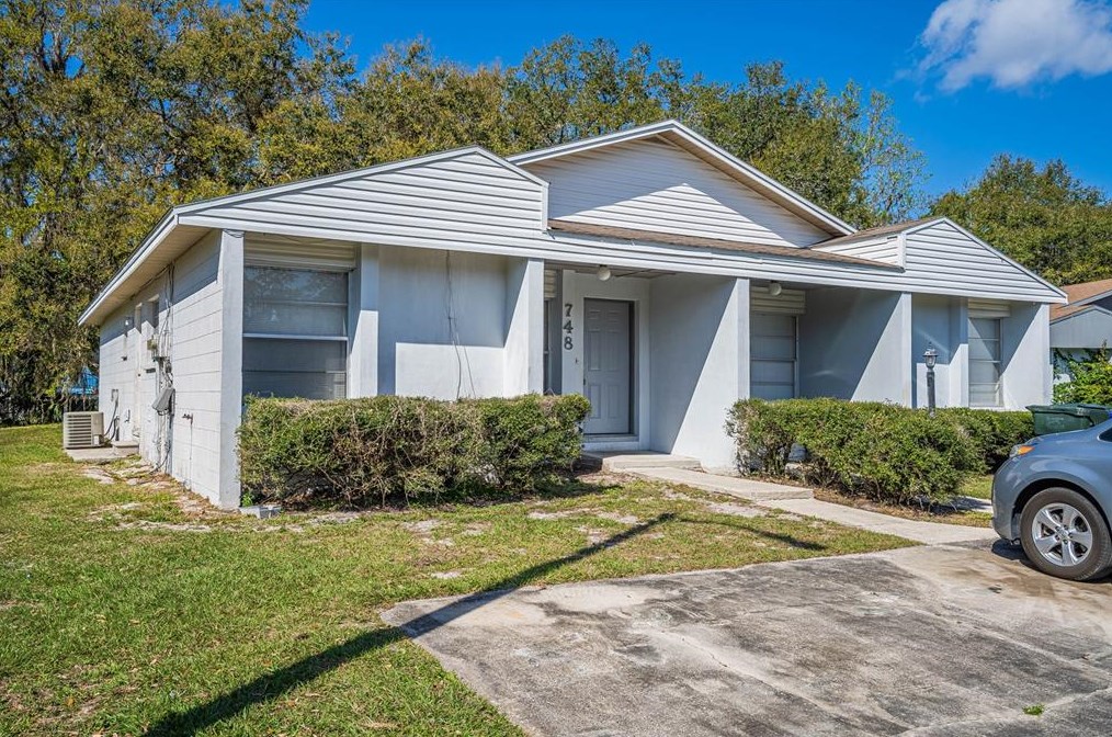 748 Zella Ln, Lakeland, FL 33813