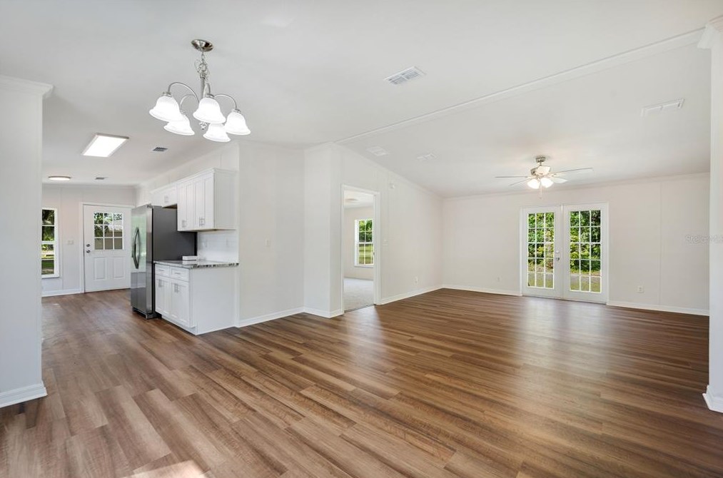 9044 Beverly Hills Rd, Lakeland, FL 33809