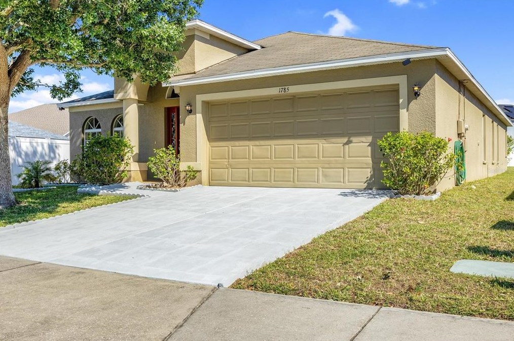 1785 Holton Rd, Lakeland, FL 33810
