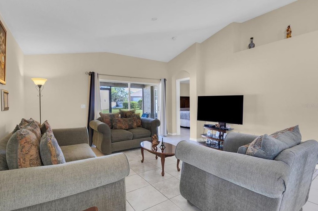 1785 Holton Rd, Lakeland FL  33810-3858 exterior