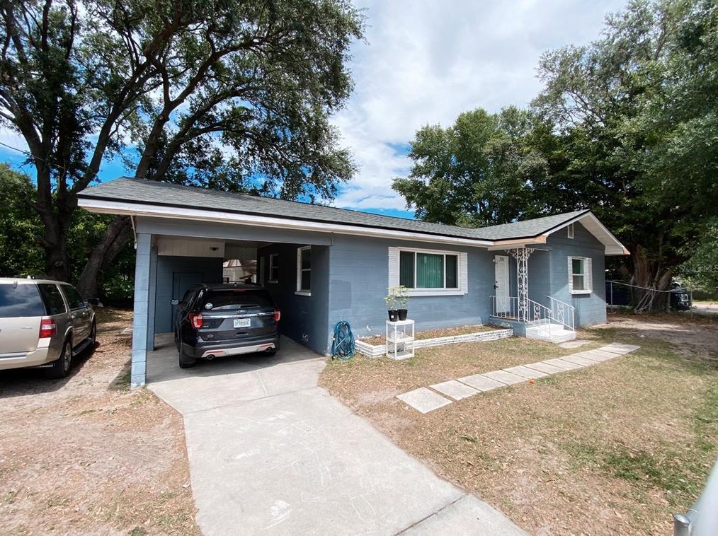 391 Lee Ave Ne, Winter Haven, FL 33881