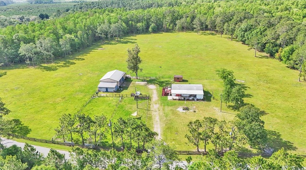 9601 Hog Farm Rd, Polk City, FL 33868