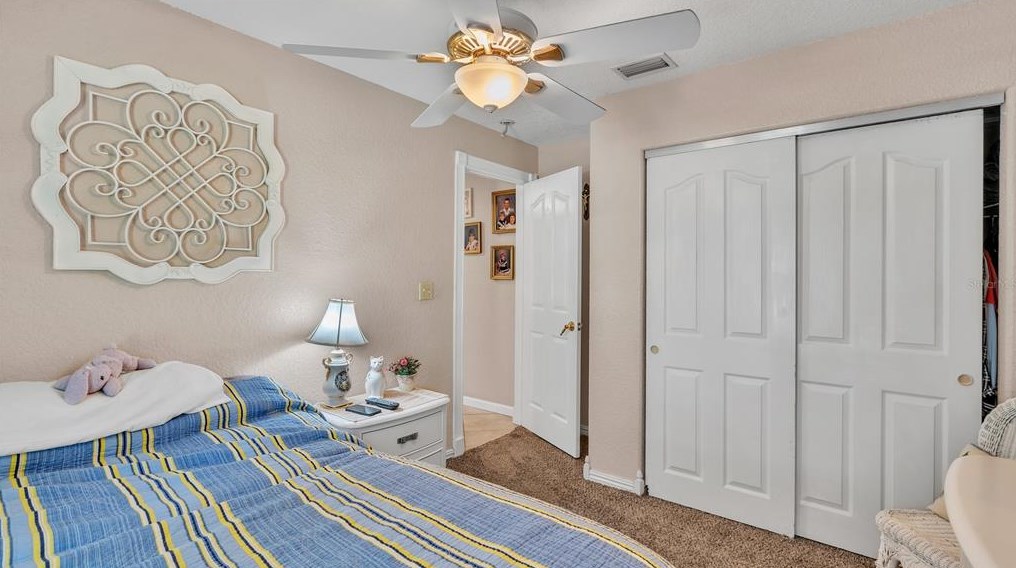 408 Holloway Rd, Plant City FL  33567-2608 exterior