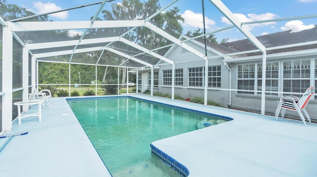 408 Holloway Rd, Plant City FL  33567-2608 exterior