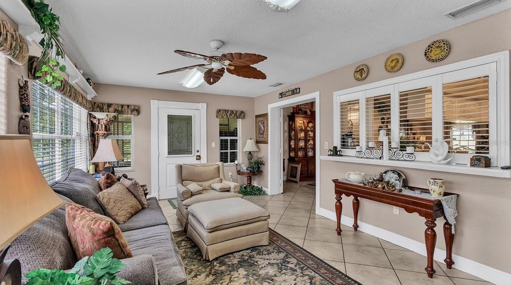 408 Holloway Rd, Plant City FL  33567-2608 exterior