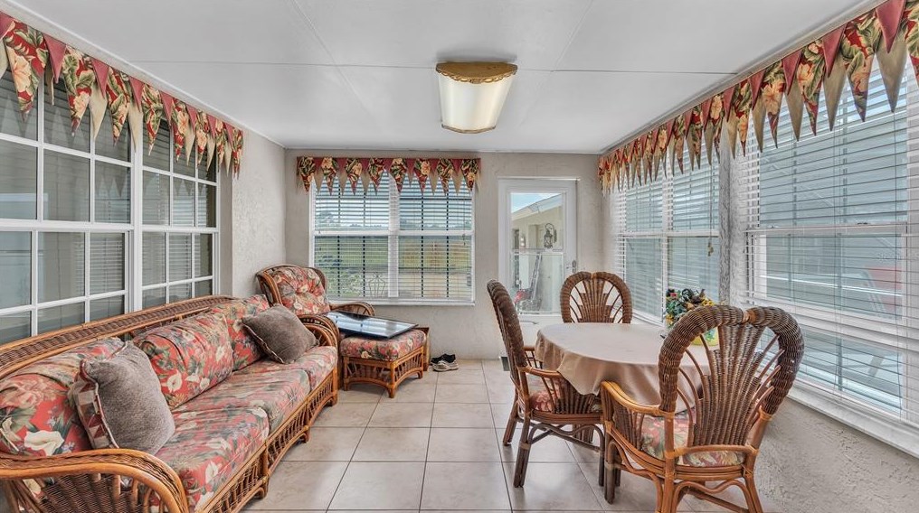 408 Holloway Rd, Plant City FL  33567-2608 exterior