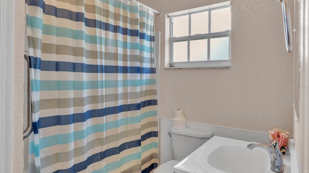 408 Holloway Rd, Plant City FL  33567-2608 exterior