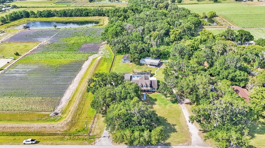 408 Holloway Rd, Plant City FL  33567-2608 exterior