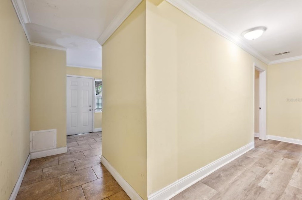 312 Burbank Ave, Lakeland FL  33801-2411 exterior