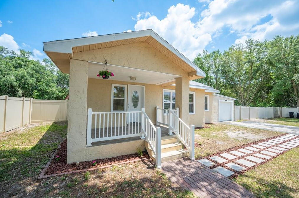 312 Burbank Ave, Lakeland, FL 33801-2411