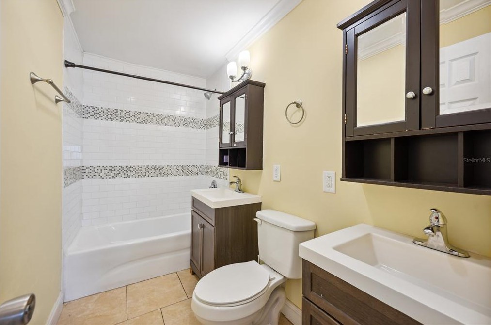 312 Burbank Ave, Lakeland FL  33801-2411 exterior