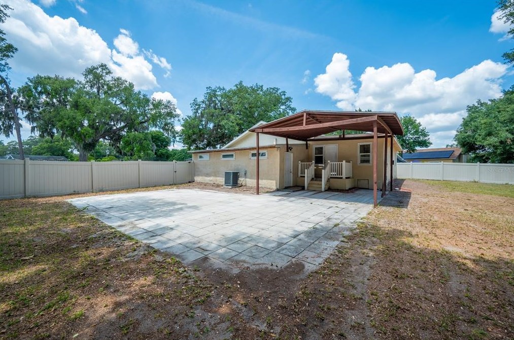 312 Burbank Ave, Lakeland FL  33801-2411 exterior