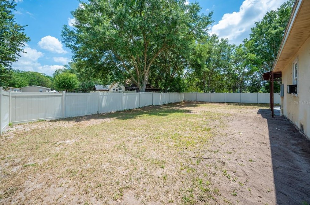 312 Burbank Ave, Lakeland FL  33801-2411 exterior