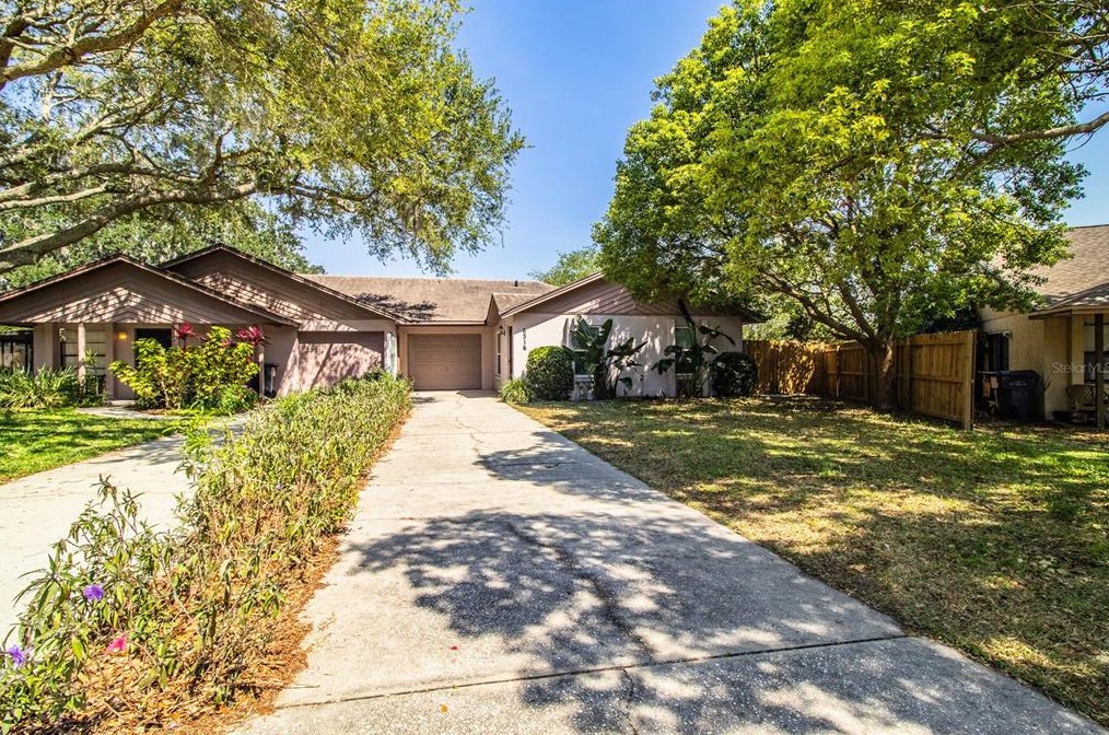 6316 Highland Gardens Ct, Lakeland, FL 33813