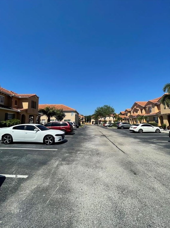 5483 Paradise Cay Cir, Kissimmee FL  34746-4789 exterior