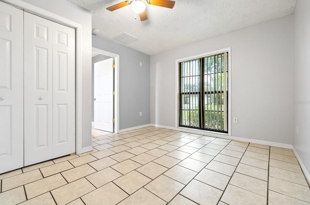 6105 Frk Ct, Lakeland FL 33809-1433 exterior