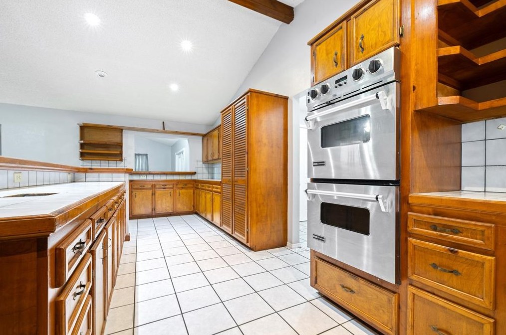 6105 Frk Ct, Lakeland FL 33809-1433 exterior