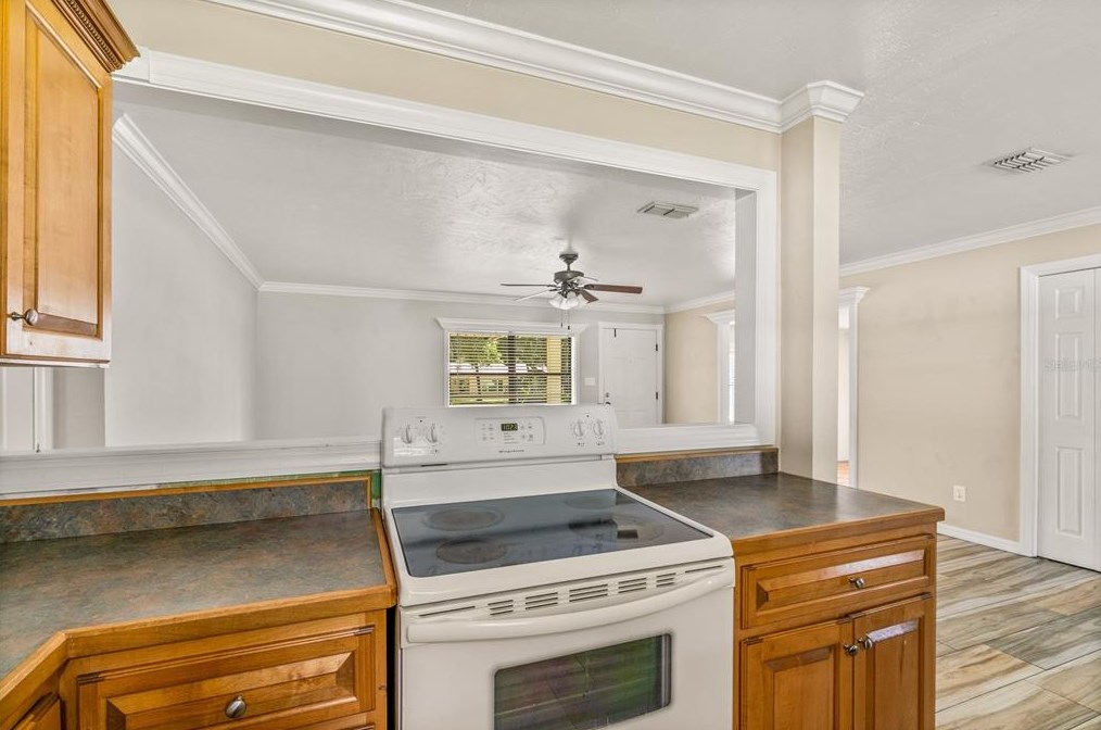 250 Trade Winds Rd, Casselberry FL  32708-3521 exterior