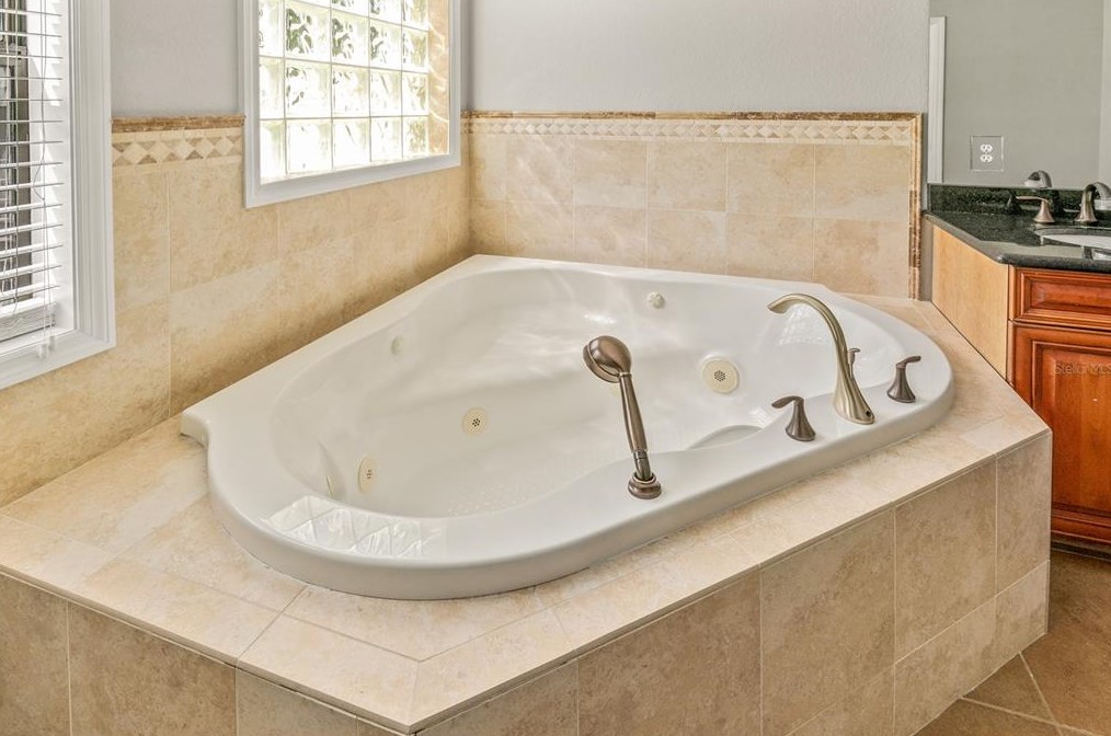 250 Trade Winds Rd, Casselberry FL  32708-3521 exterior