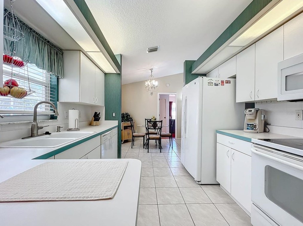 4907 21 St Ct, Bradenton FL  34208-2933 exterior